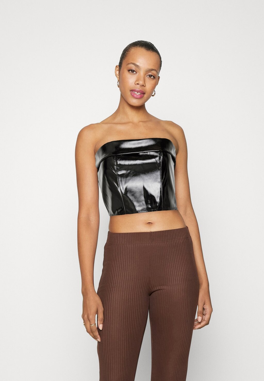 

Топ TUBE Gina Tricot, черный