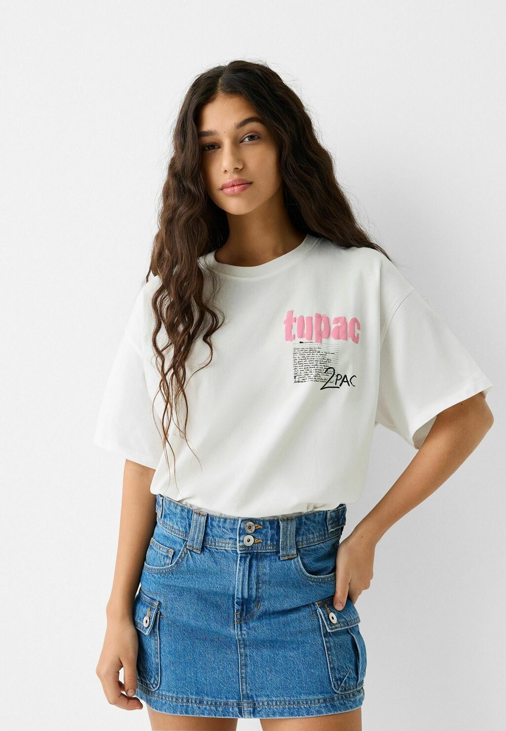 

Футболка с принтом TUPAC SHORT SLEEVE Bershka, цвет white