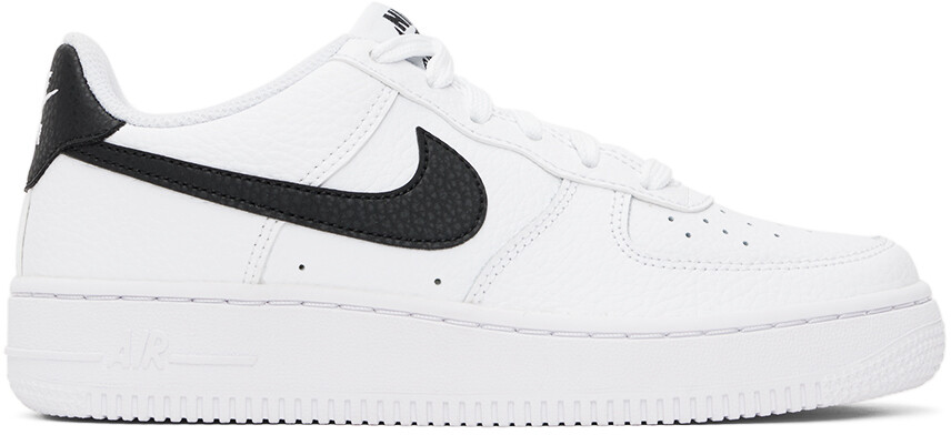 

Детские белые кроссовки Air Force 1 LE Big Kids белый/черный Nike