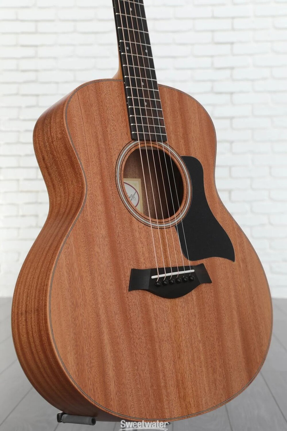 

Акустическая гитара Taylor GS Mini Mahogany — натуральный цвет с черной накладкой