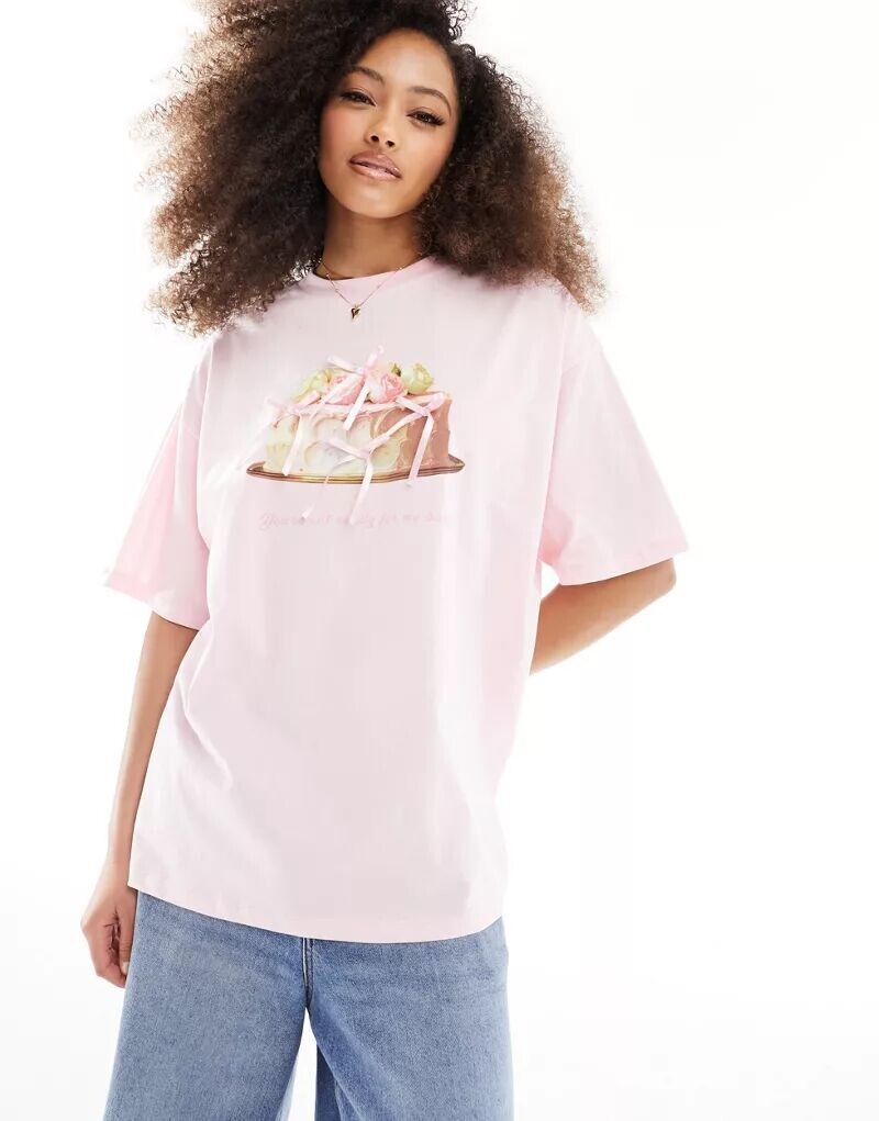 

Розовая футболка оверсайз с изображением торта и атласными бантами ASOS Design