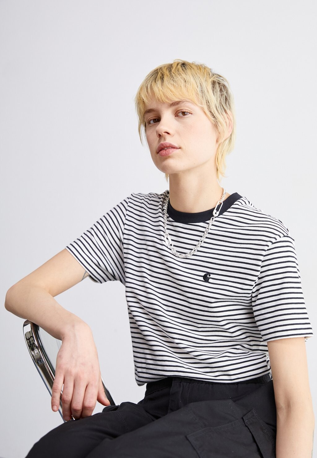

Футболка с принтом COLEEN Carhartt WIP, цвет white/black