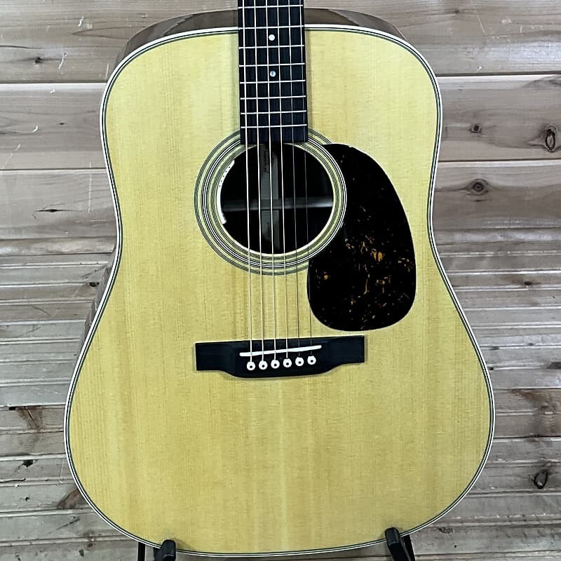 

Акустическая гитара Martin D28 Acoustic Electric Guitar - Natural