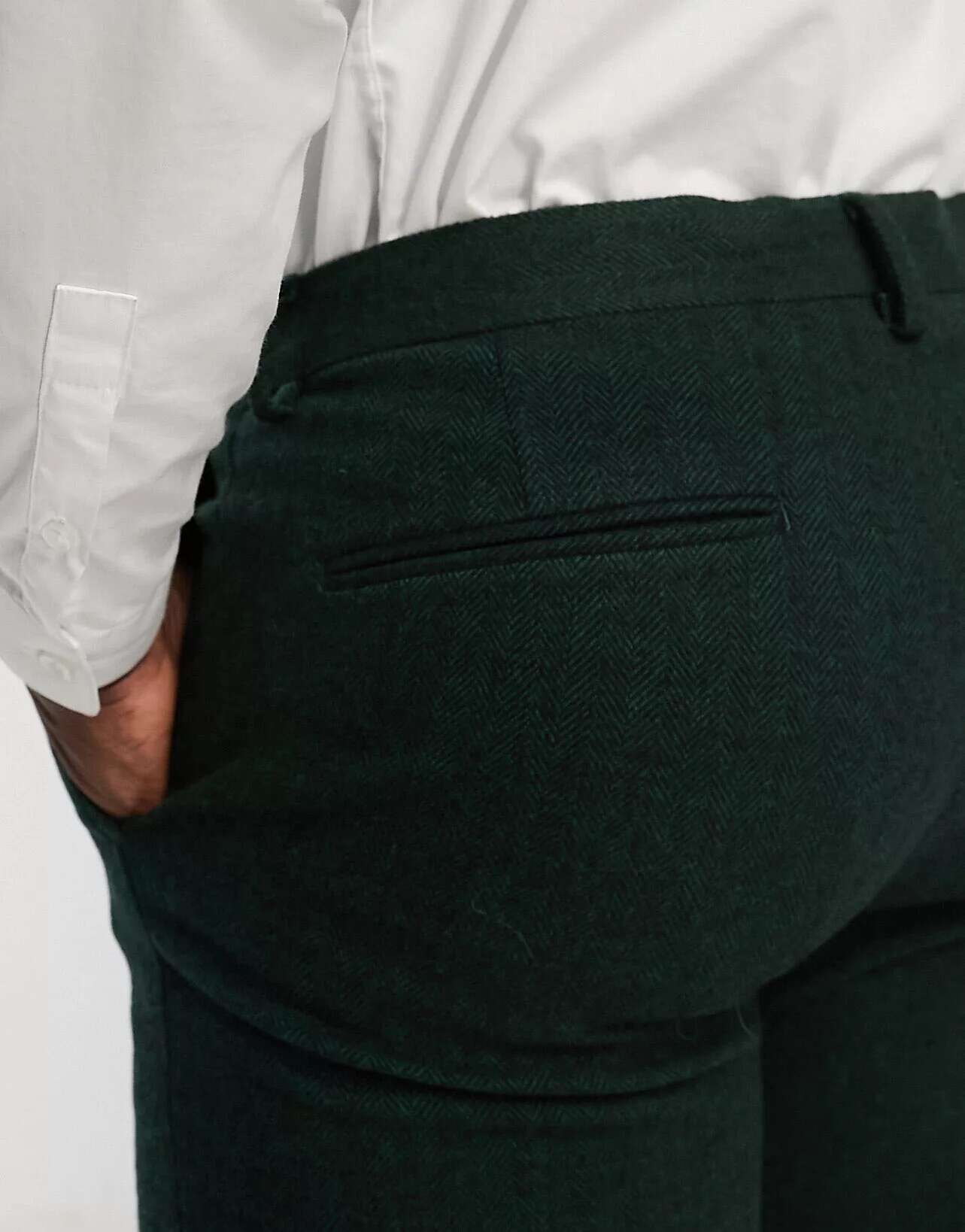 Зеленые узкие костюмные брюки из смесовой шерсти ASOS