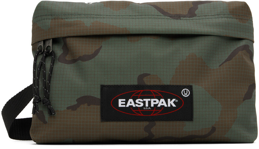 

Хаки Клатч через плечо Eastpak Edition UNDERCOVER