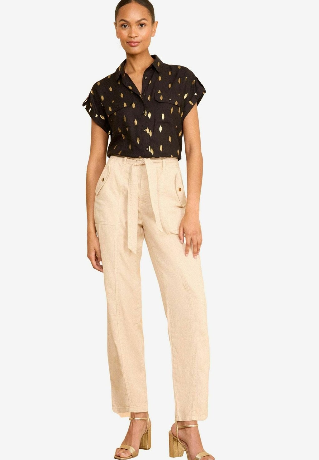 

Блузка на пуговицах ROSES ROLL SLEEVE UTILITY PETITE Love & Roses, черный