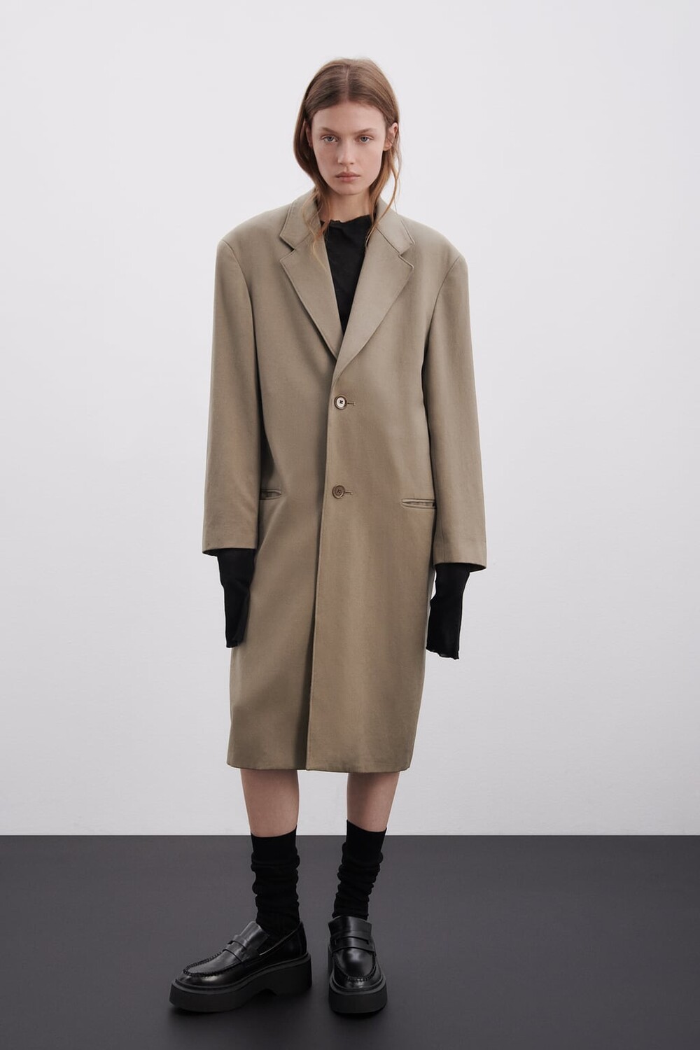 

Пальто прямого кроя из смесовой шерсти ZARA, кэмел
