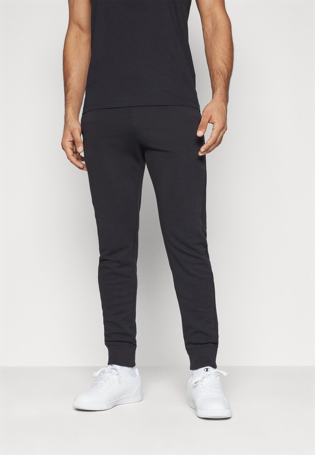 

Спортивные брюки Icons Cuff Pant Champion, черный