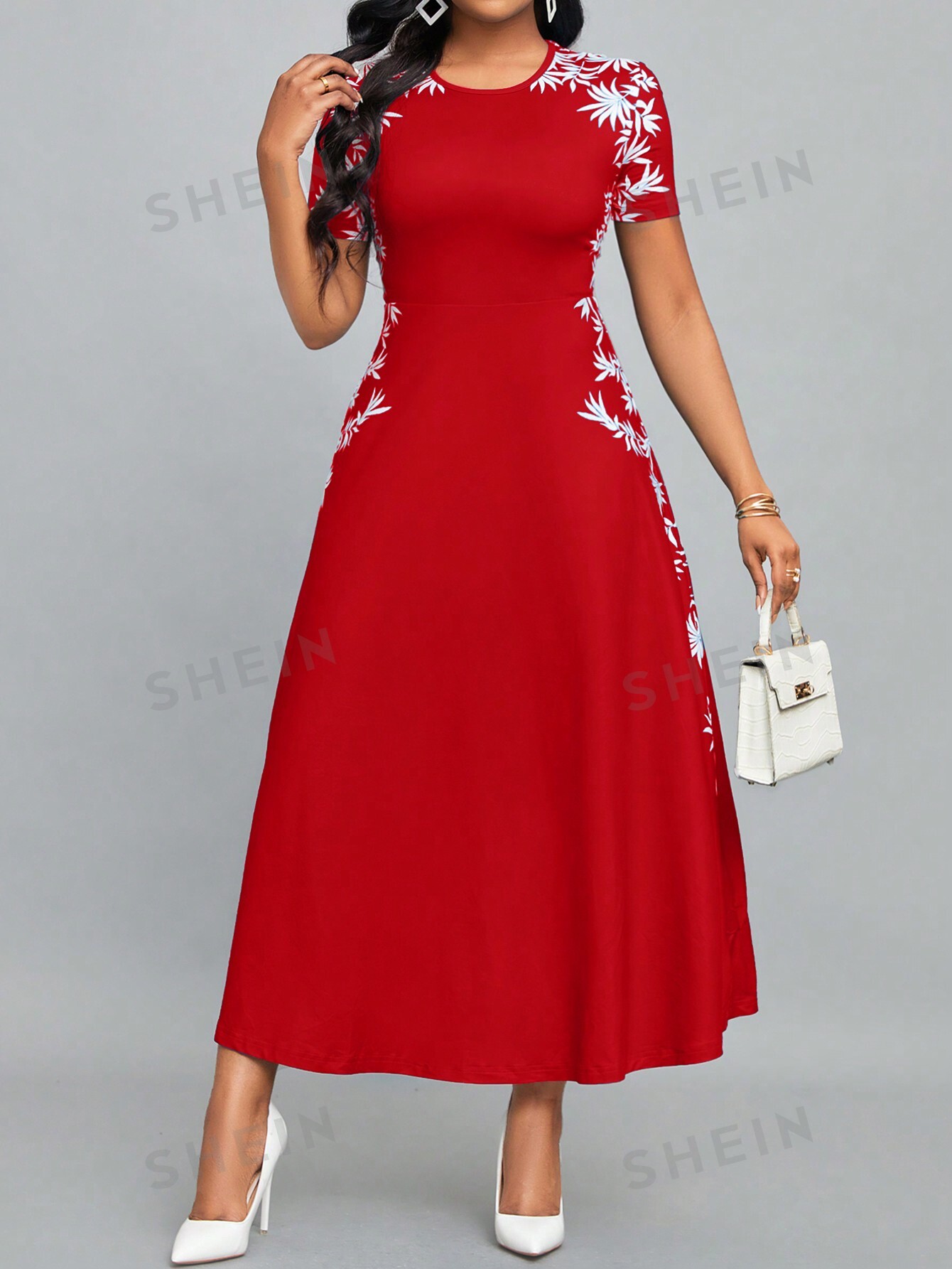 цена SHEIN Lady Женское платье с круглым вырезом и короткими рукавами с растительным принтом, красный и белый