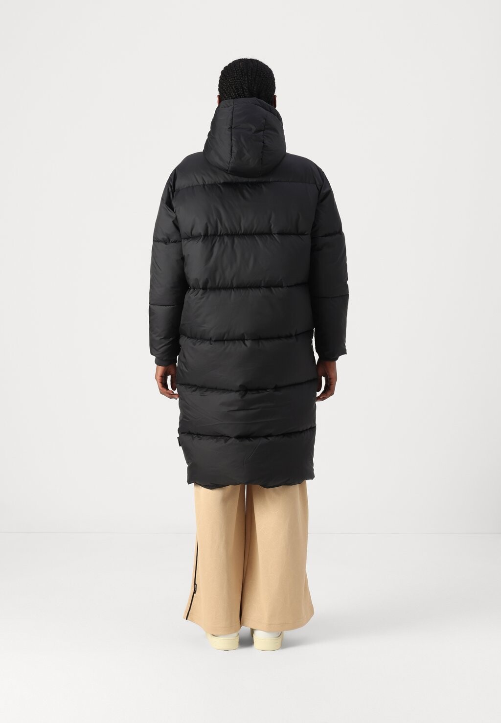 

Зимнее пальто HURRICANE Ellesse, черный