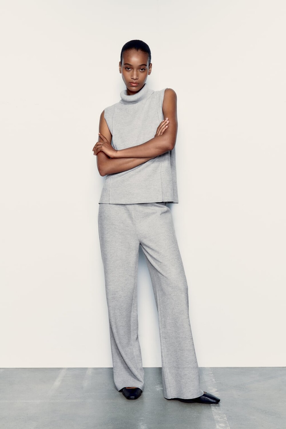 

Базовые мягкие брюки ZARA, серый