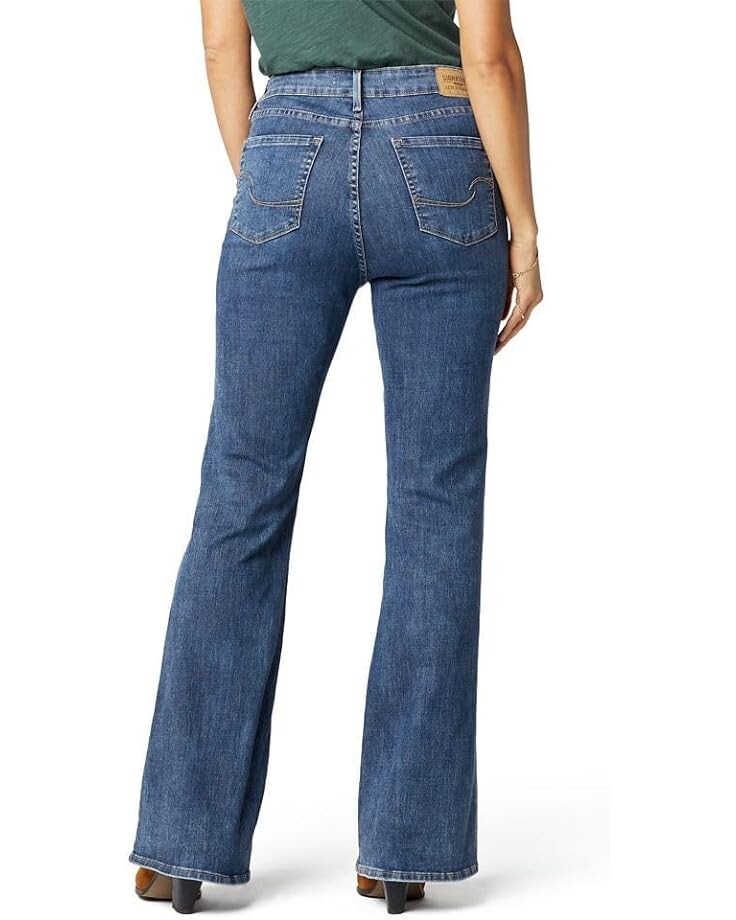 

Джинсы Signature by Levi Strauss & Co. Gold Label Totally Shaping Flare Jeans, цвет Dark Canyon 5D