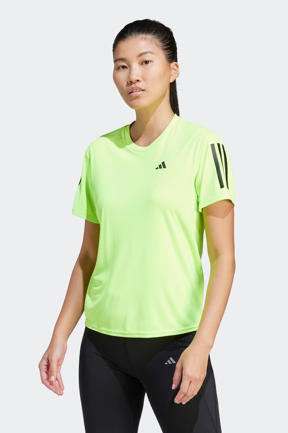 

Собственная футболка Run adidas, зеленый