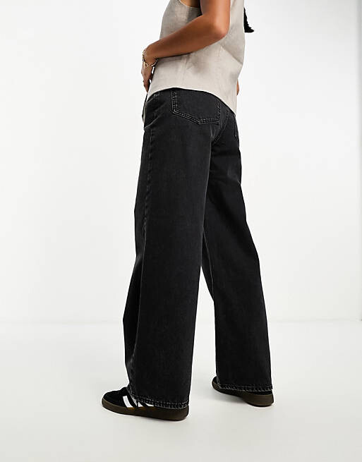 

Черные вытертые джинсы ASOS DESIGN Petite Dad