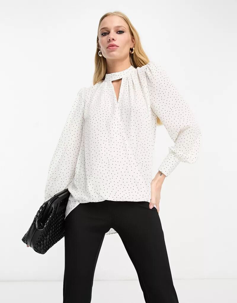 

Блузка с вырезом-капля River Island в белый горошек