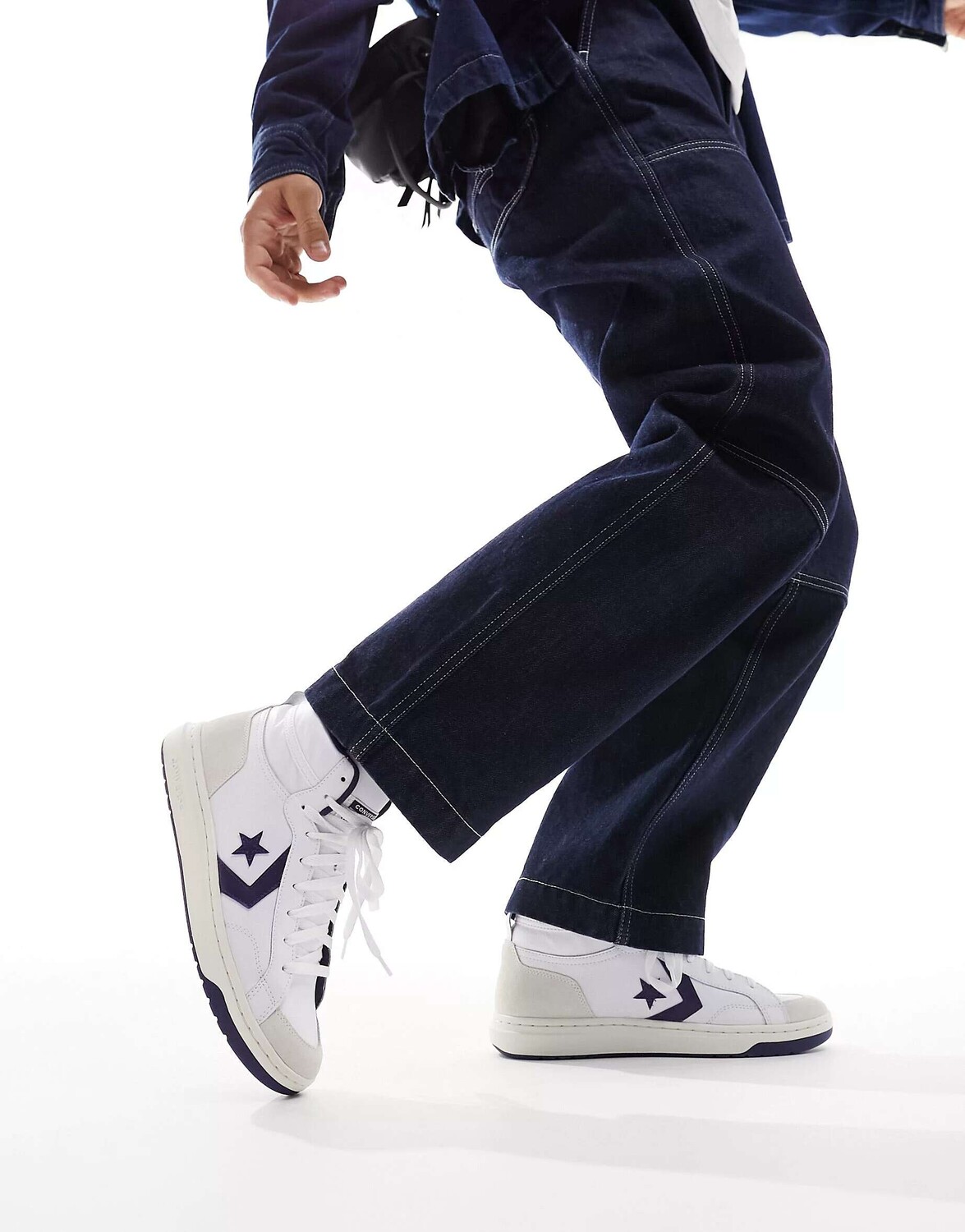 

Белые и синие кроссовки Converse Pro Blaze V2