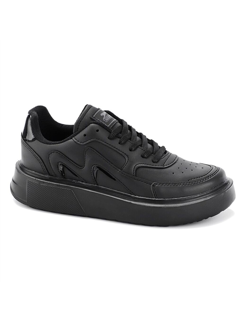 

Кожаные женские кроссовки на шнуровке Slazenger