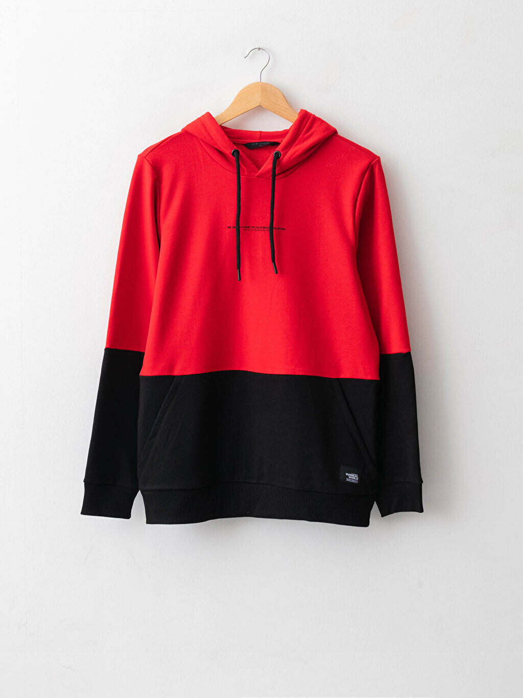 

Мужская толстовка с капюшоном и цветными блоками с длинным рукавом LCW Casual