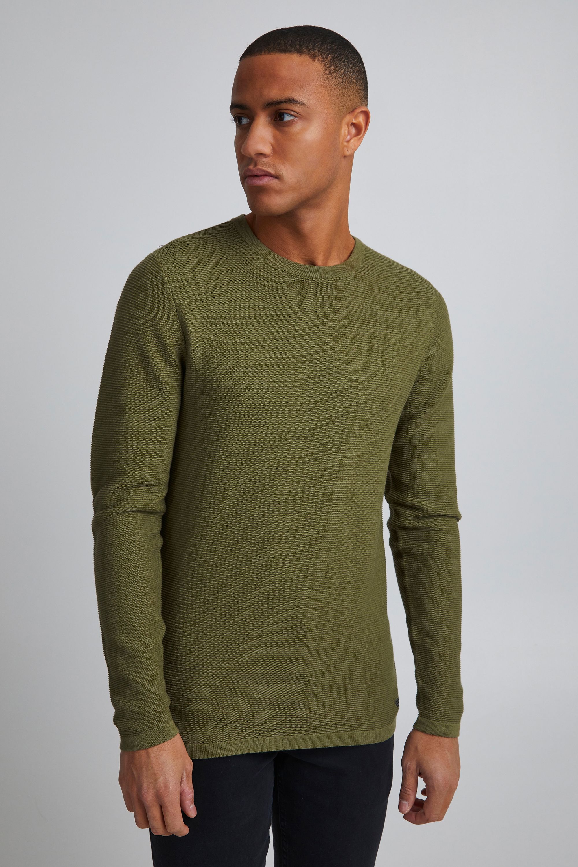 Пуловер 11 Project Strick, зеленый