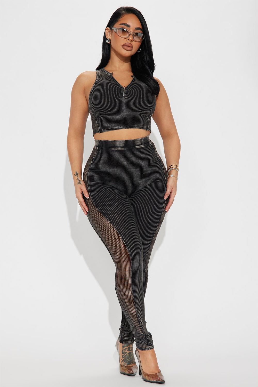 

Леггинсы Fashion Nova NMY7131, черный