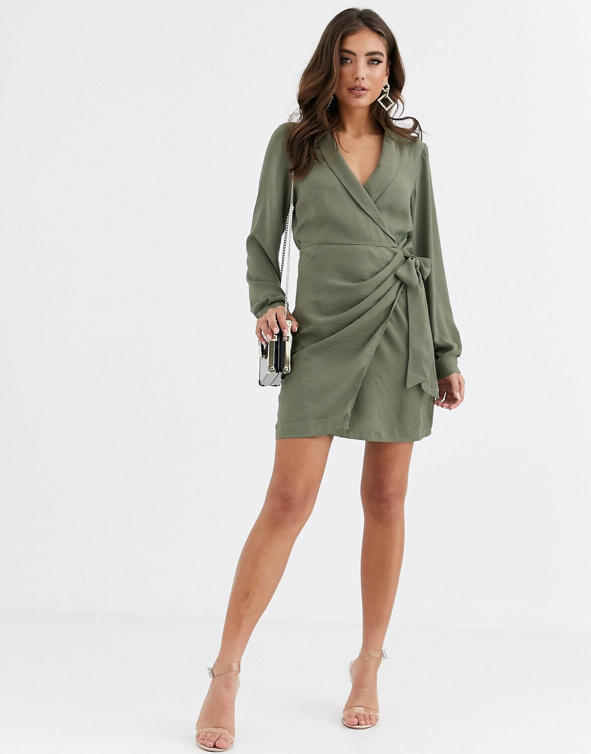 

Платье мини цвета хаки с поясом и воротником ASOS DESIGN