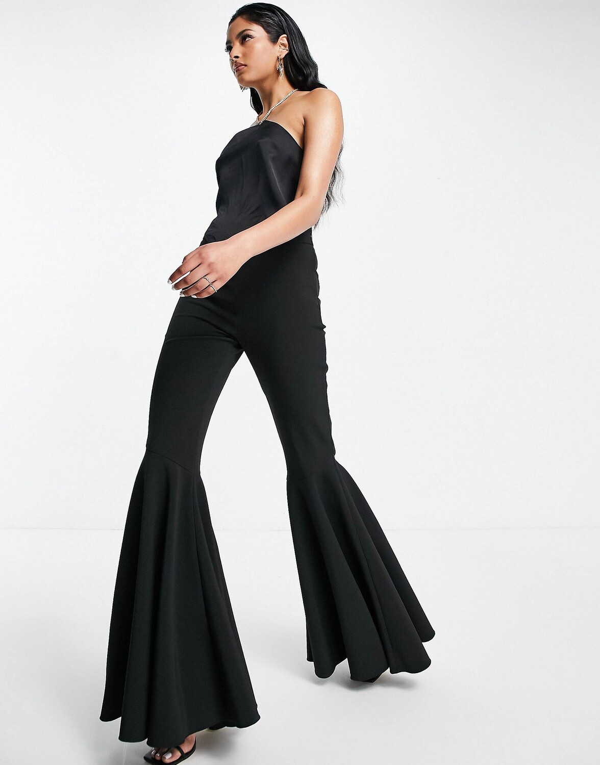

Черные расклешенные брюки ASOS DESIGN, Черный