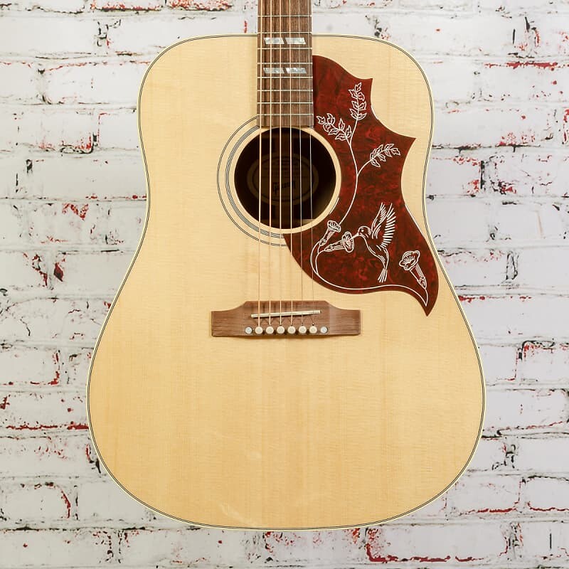 

Акустическая гитара Gibson Hummingbird Studio Walnut Natural Gibson Studio Walnut Guitar Natural