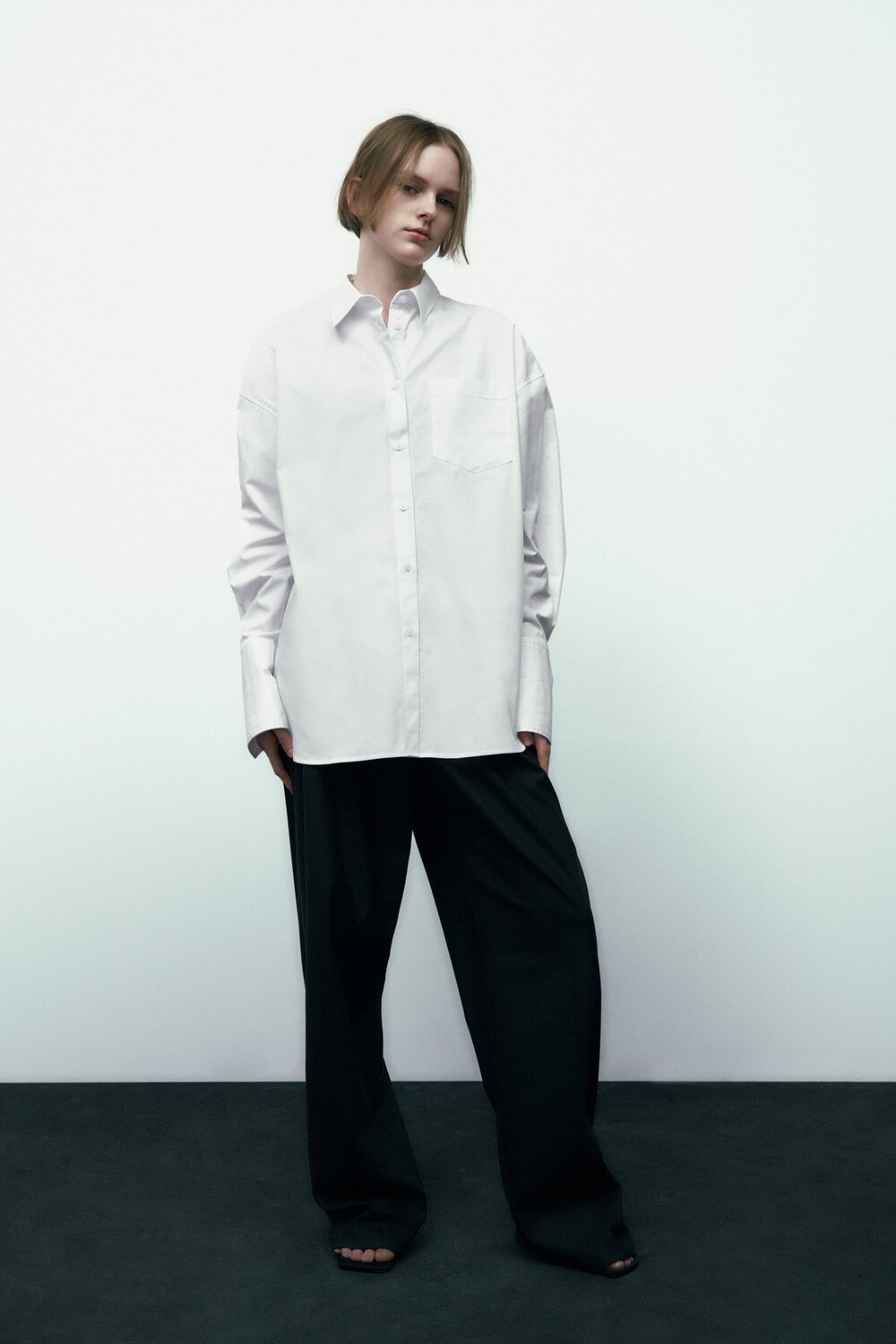 

Рубашка оверсайз ZARA, белый