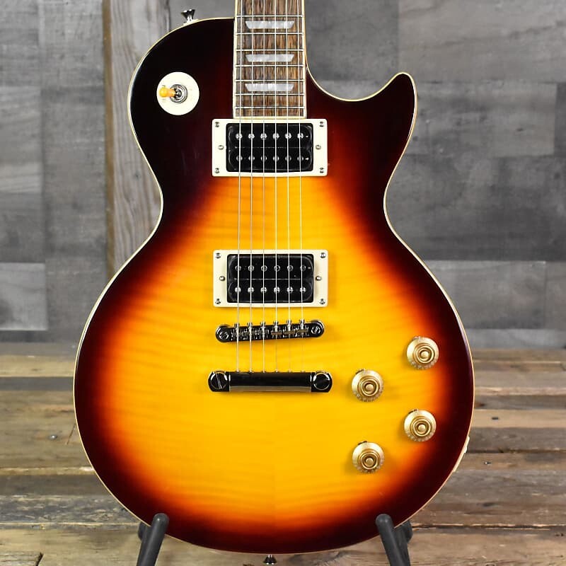 

Epiphone Slash Les Paul Standard — ноябрьский взрыв в жестком футляре
