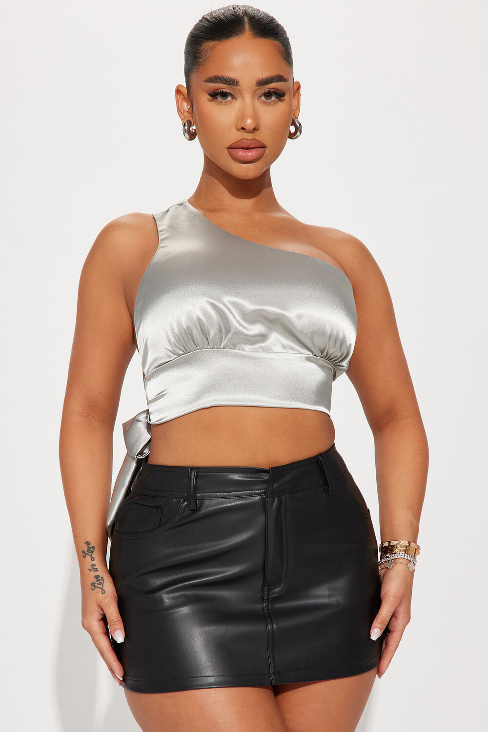 

Топ Fashion Nova T22331MUA, серебряный