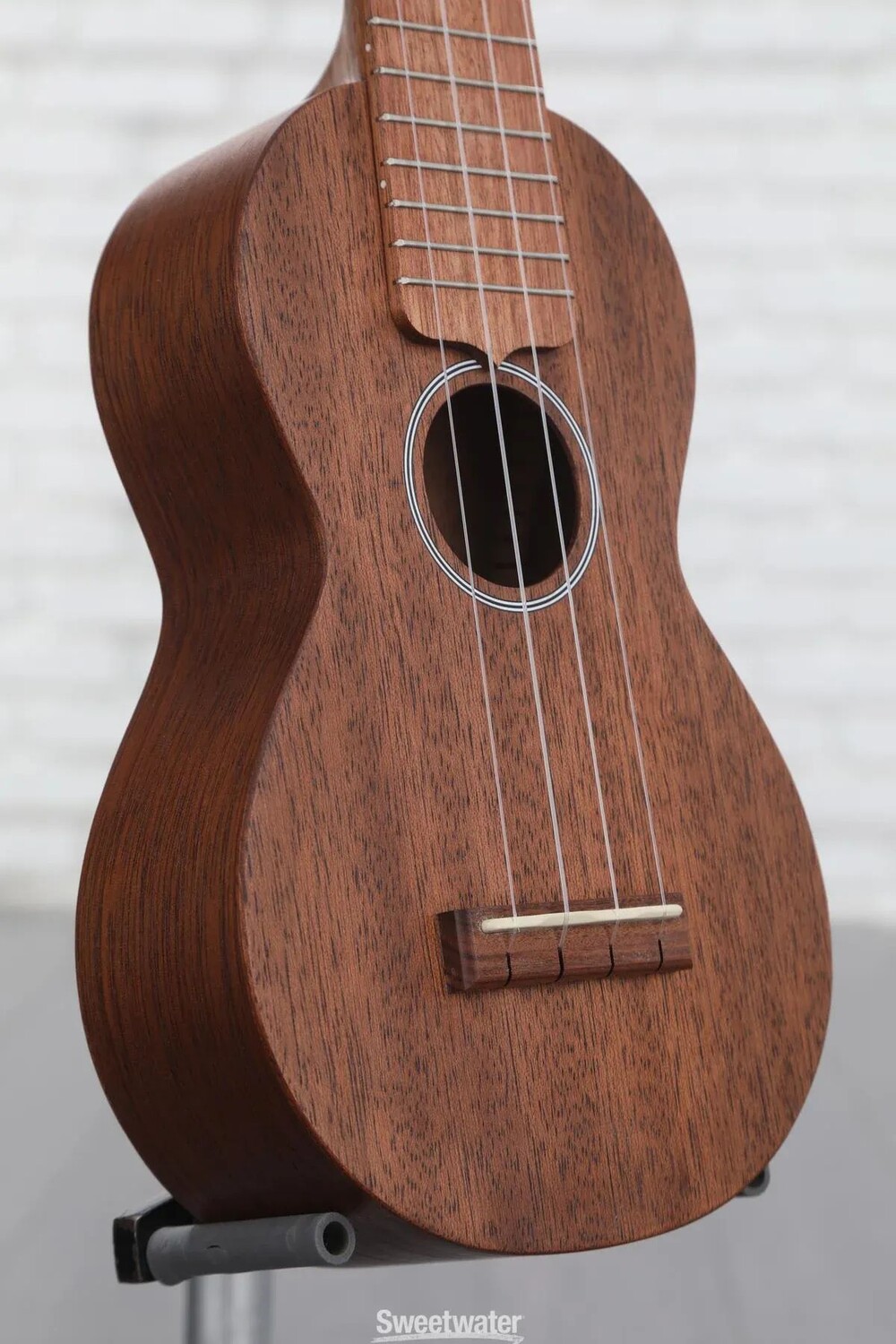 

Martin S1 Soprano Ukulele — демо из натурального красного дерева