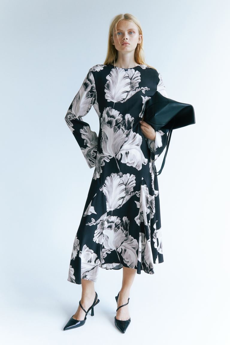 

Платье из вискозы с узором H&M