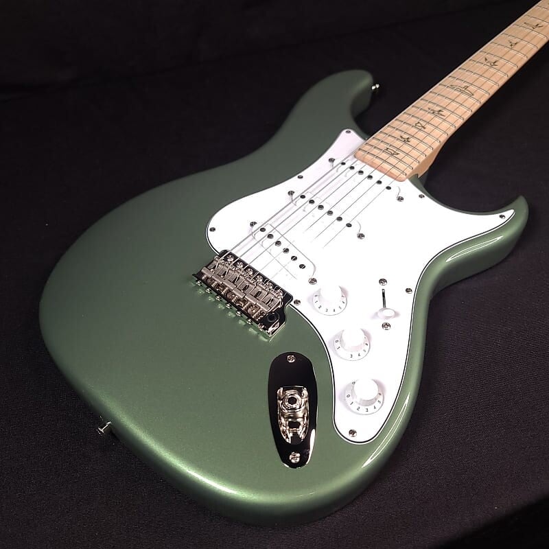 

Paul Reed Smith PRS John Mayer Silver Sky Guitar Orion Green с сумкой для переноски