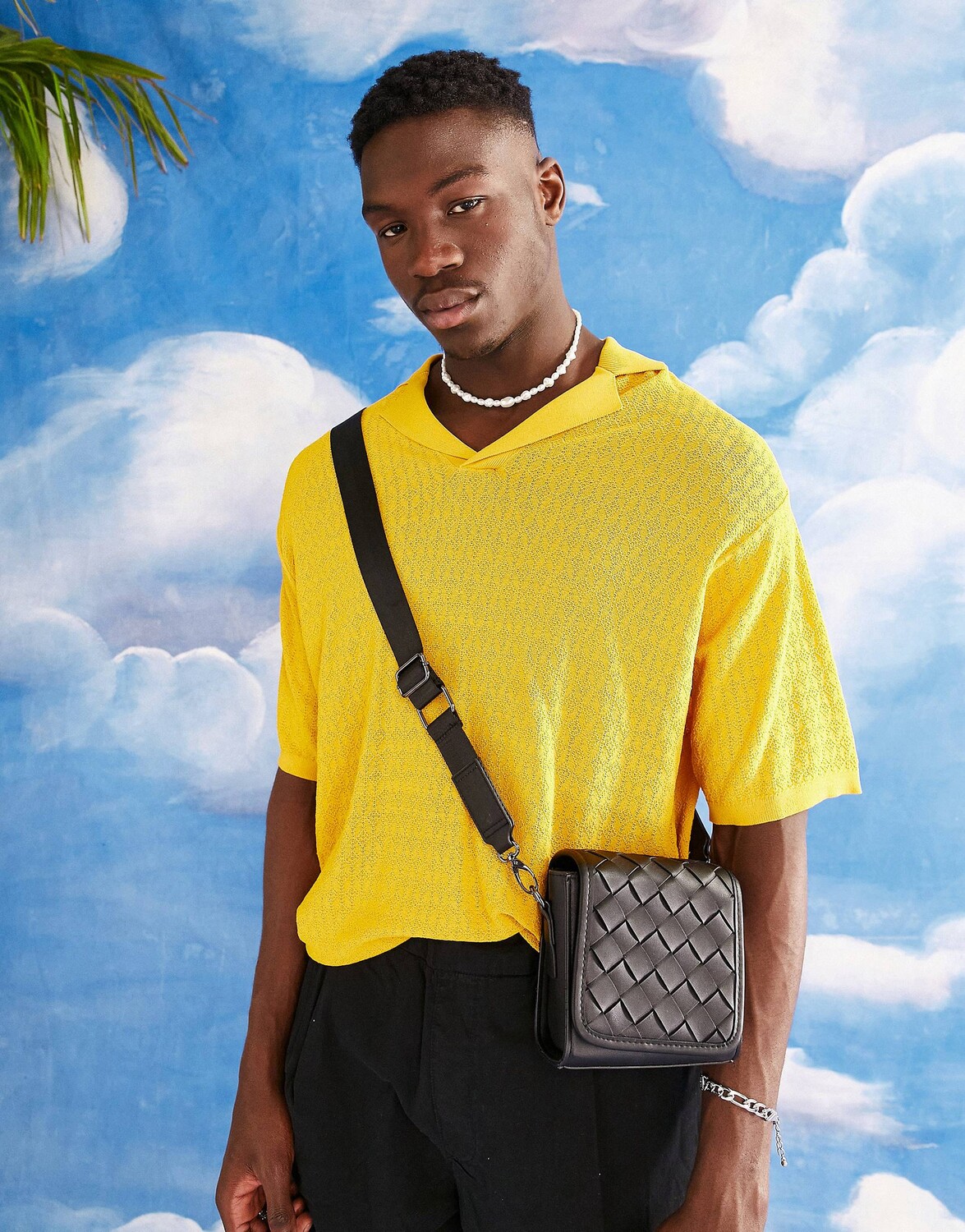 

Легкая текстурированная футболка-поло горчичного цвета ASOS DESIGN, Желтый