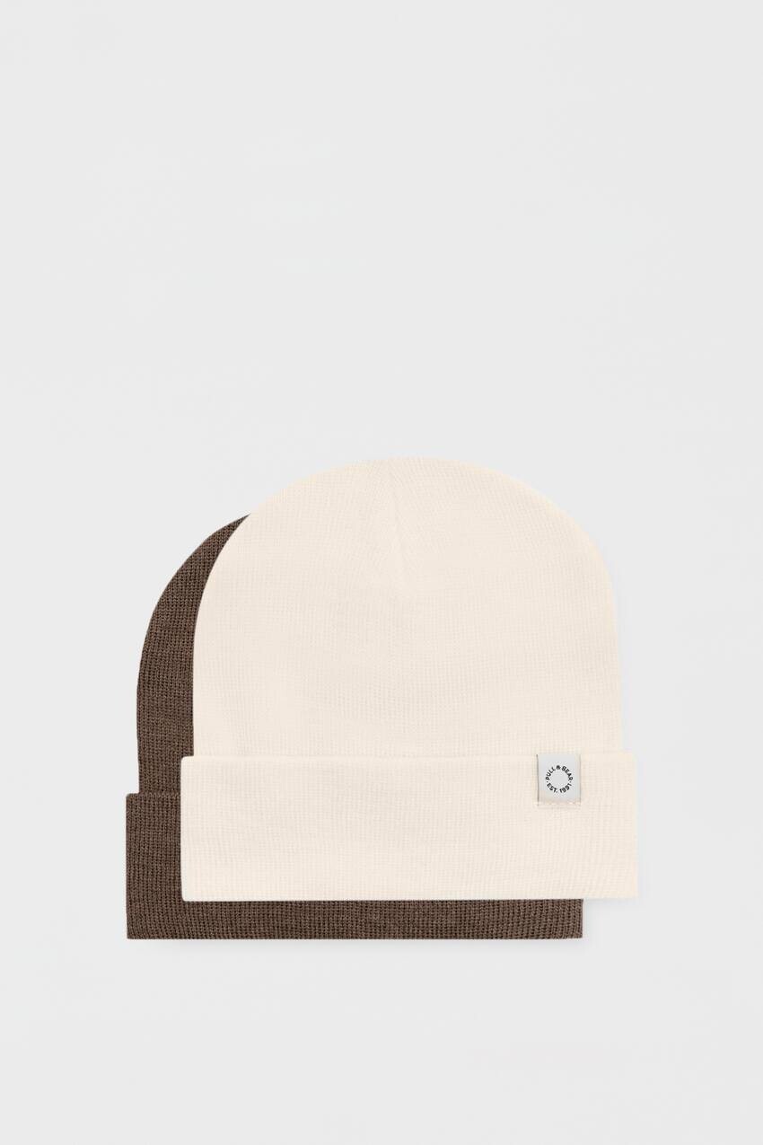 

2 комплекта основных вязаных шапочек Pull&Bear