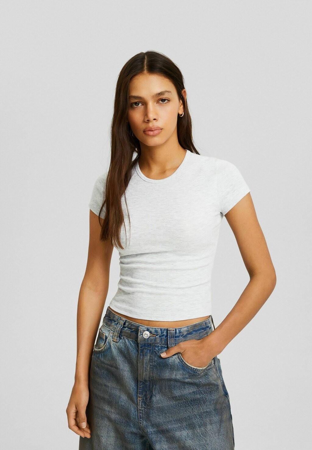 

Базовая футболка Short Sleeves With A Round Neck Bershka, цвет mottled grey
