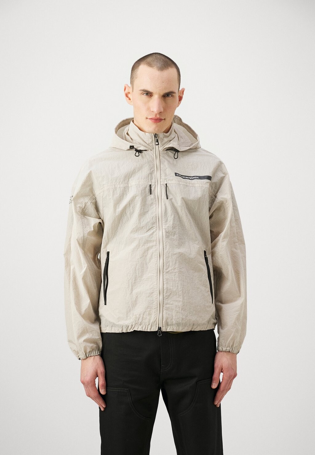 

Весенняя куртка EA7 Emporio Armani, бежевый