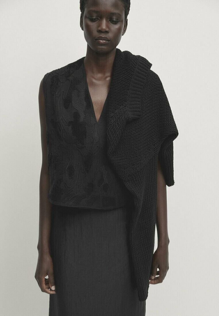 

Блузка Massimo Dutti, черный