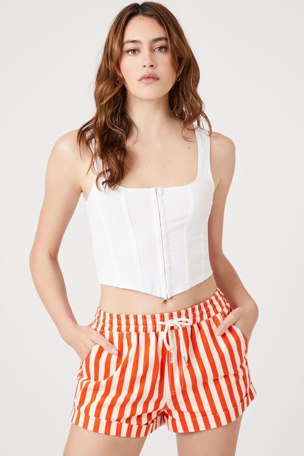 

Полосатые саржевые шорты на кулиске Forever 21, красный
