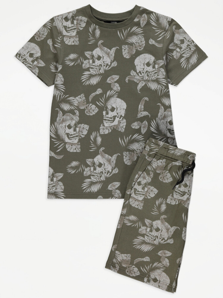 

Футболка цвета хаки Skull Leaf и шорты George., хаки