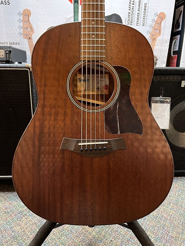 

Taylor AD27 American Dream Natural с сумкой