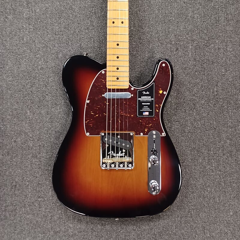 

Fender American Professional II Telecaster - 3 цвета Sunburst