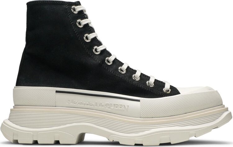 Alexander McQueen Tread Slick Boots Black White CDEK.Shopping