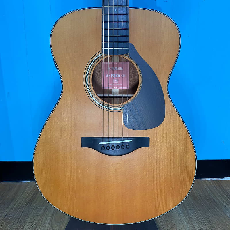 Акустическая гитара Yamaha Red Label FSX5 с футляром Red Label FSX5 Acoustic Guitar with Case top quality 39 40 41 inch classic guitar acoustic guitar case for acoustic guitar free shipping gp17