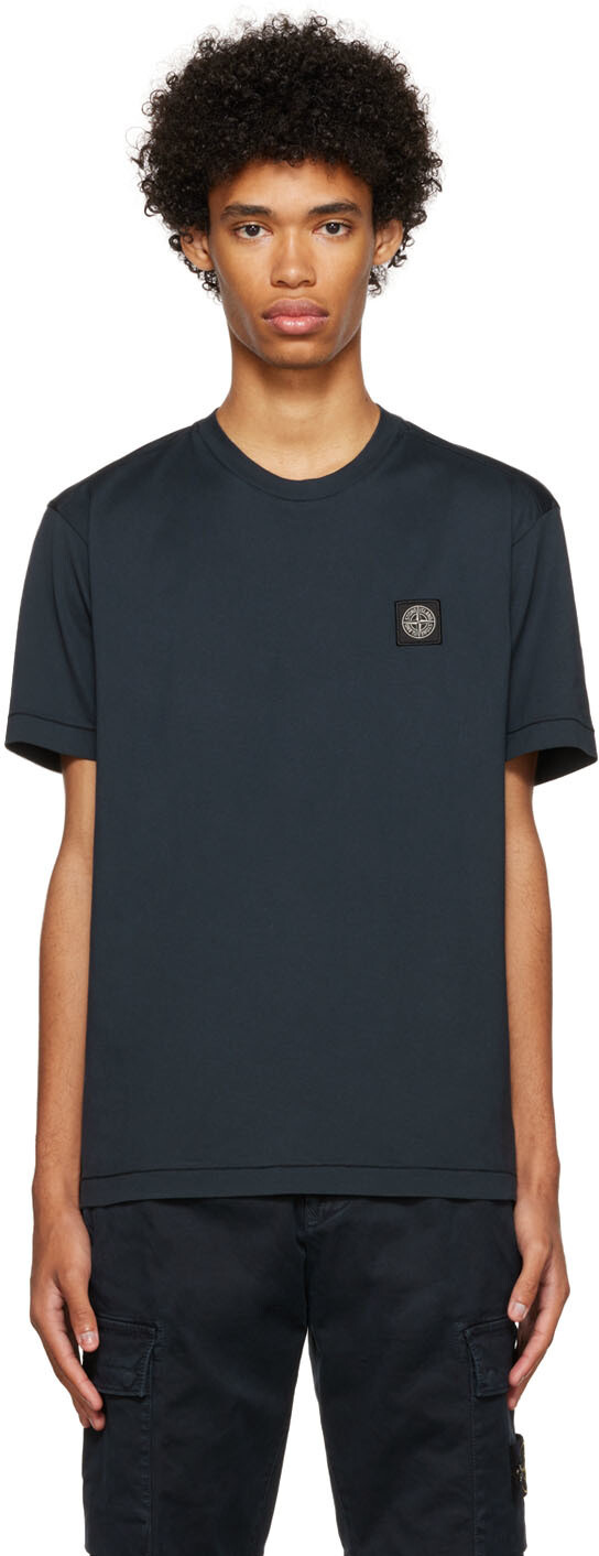 

Темно-синяя футболка с нашивками Stone Island
