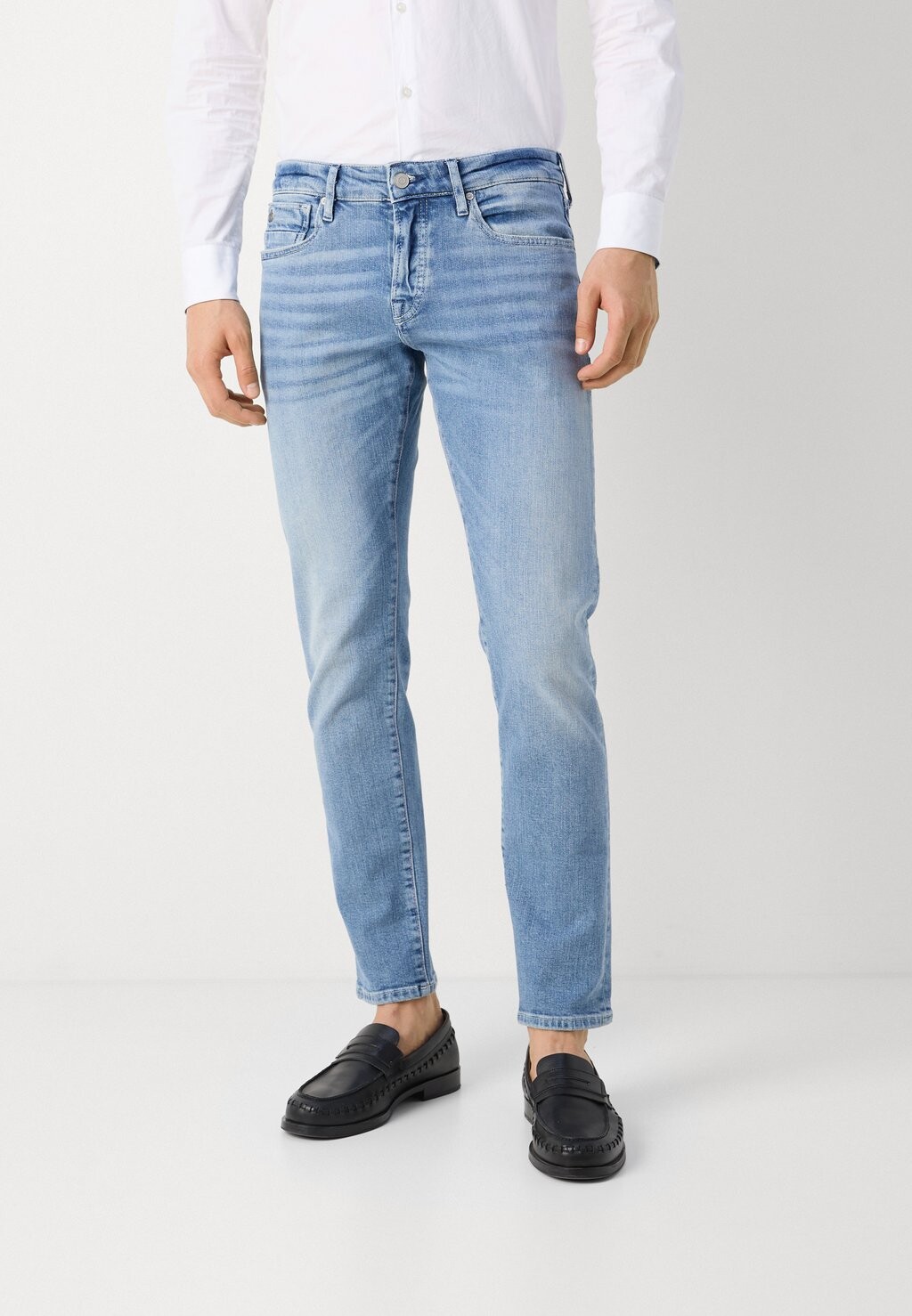 

Узкие джинсы Scotch & Soda, освежим темноту Ralston