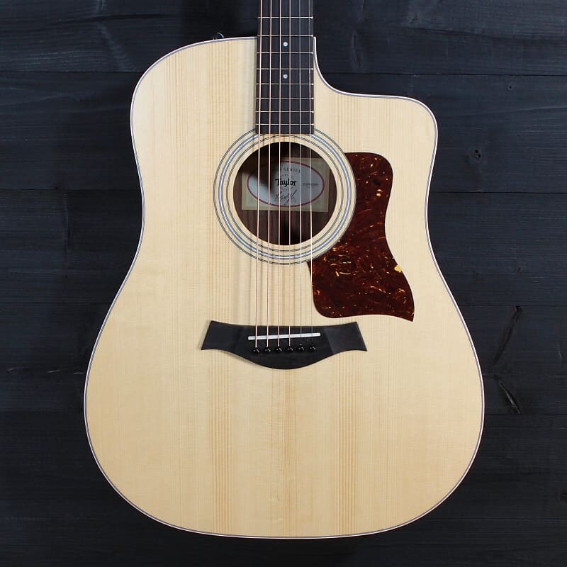 

Дредноут Taylor 210ce Rosewood - ES2 Electronics