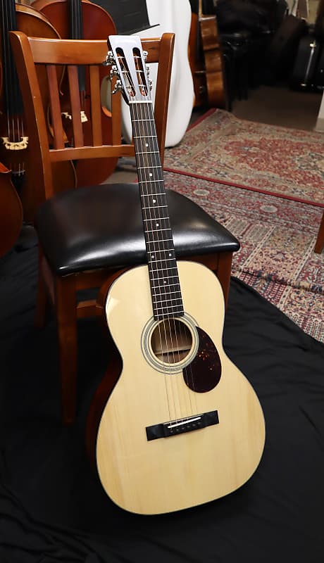 Акустическая гитара Eastman E10OO цена и фото