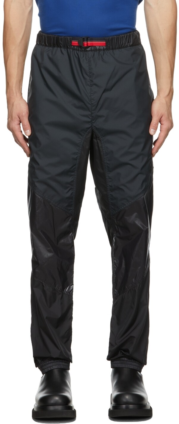 

2 Спортивные брюки для отдыха Moncler 1952 со вставками Moncler Genius