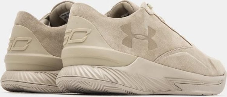 Curry 1 store lux low